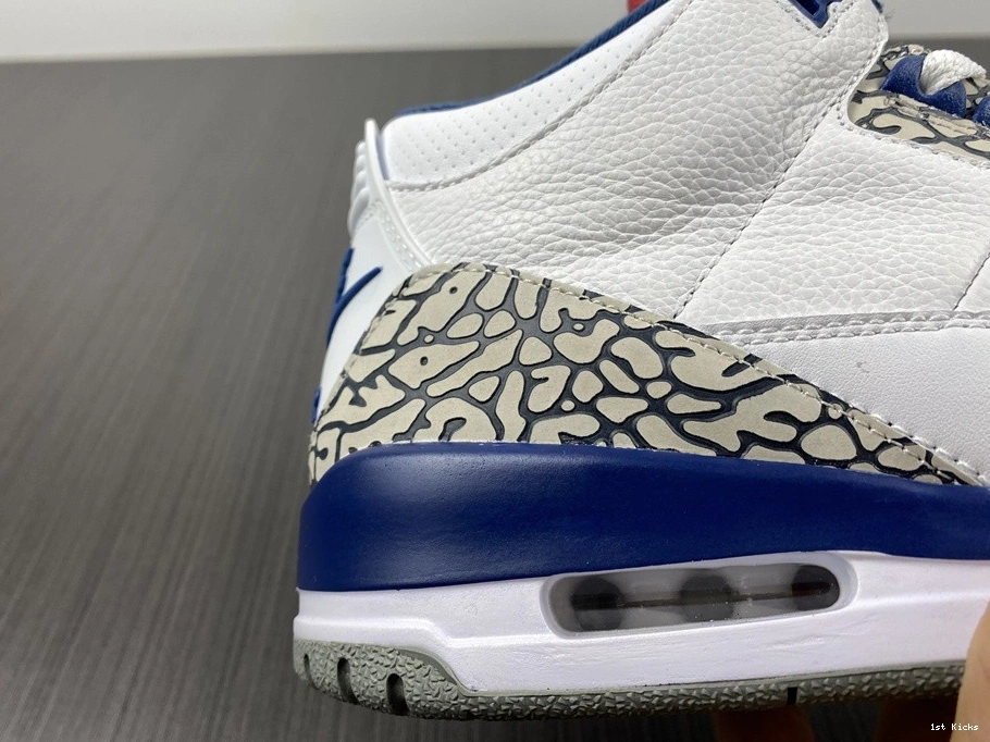 Blue Retro  Jordan 854262-106 (2016) True 3  0201